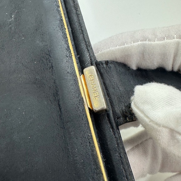 Chanel Large Pebbled leather wallet - Picture 6 of 14